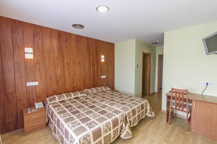 Room 3 of 41