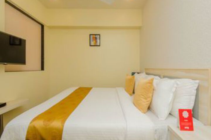 Room 6 of 22