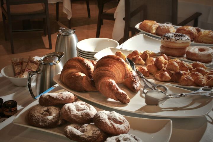 Breakfast/Coffee Service 125 of 168