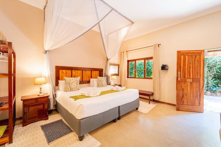 Room 4 of 55