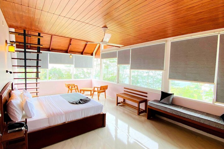 Room 42 of 74