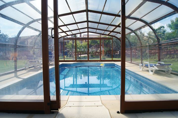 Hotel Pool