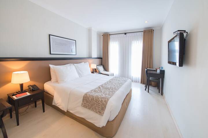 Room 25 of 145