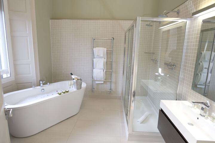 Bathroom Interior Photo