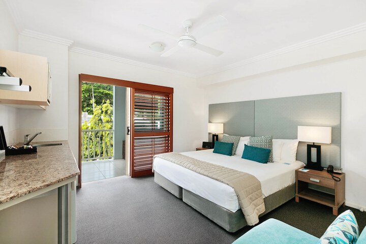 Room 7 of 70