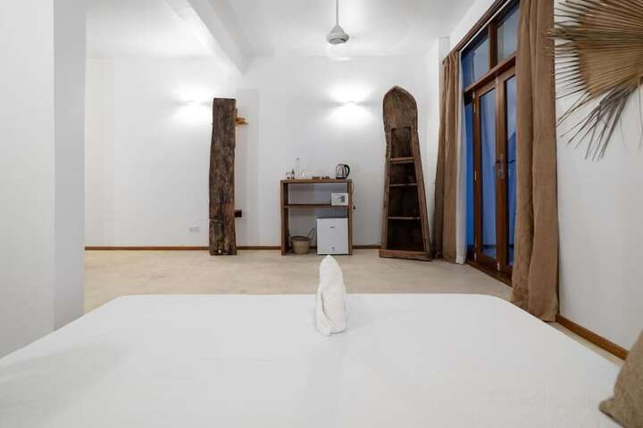 Room 3 of 11