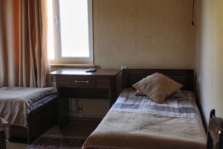 Room 15 of 117
