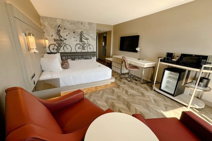Room 10 of 88