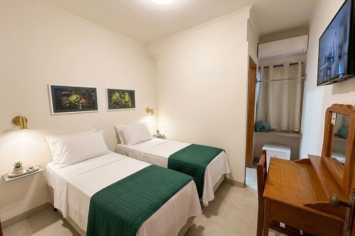 Room 11 of 22
