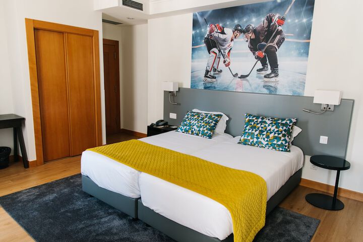 Room 42 of 89