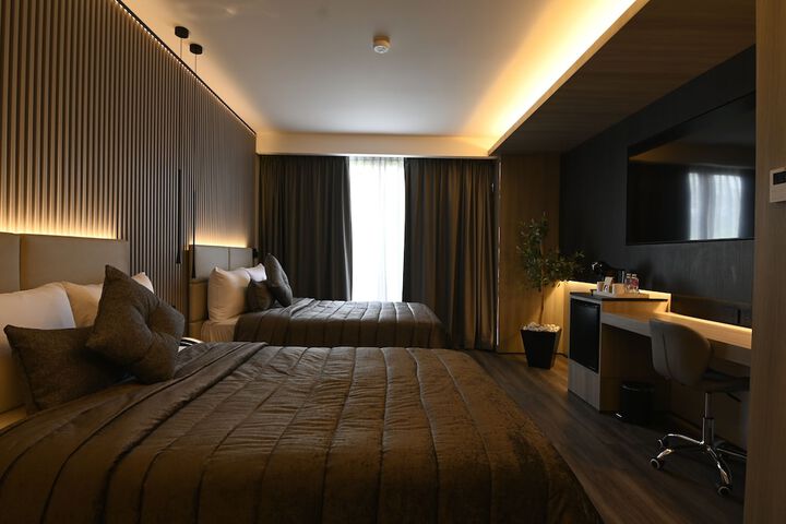 Room 17 of 64