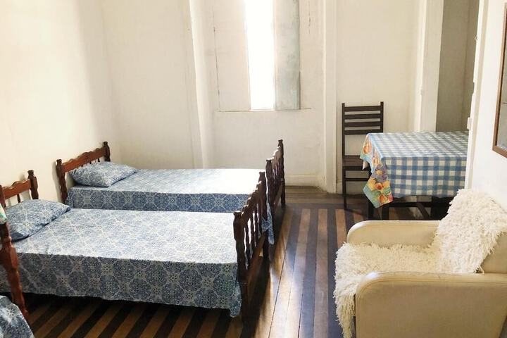 Room 9 of 19