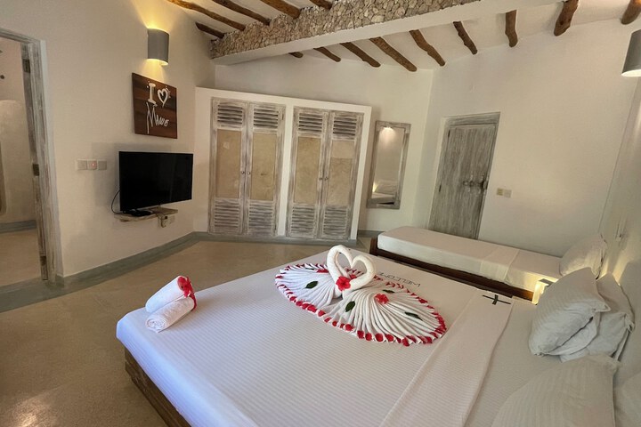 Room 4 of 71