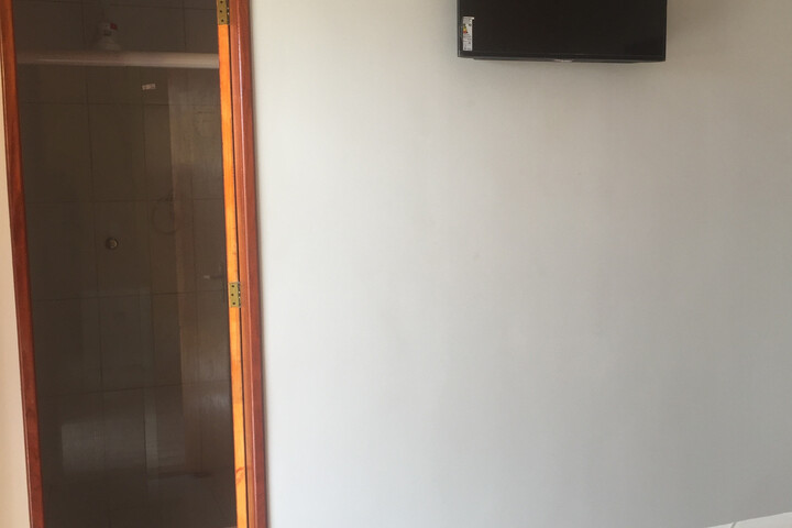 Room 16 of 20
