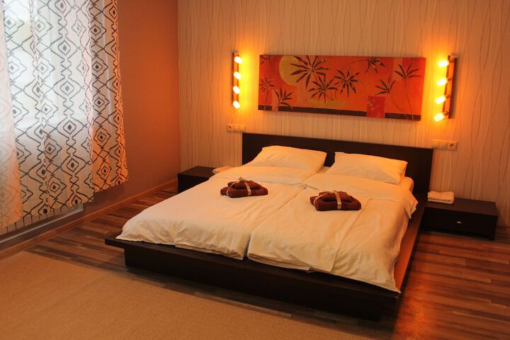 Room 3 of 101