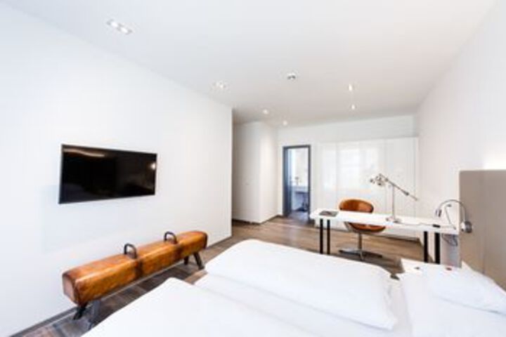 Room 21 of 46