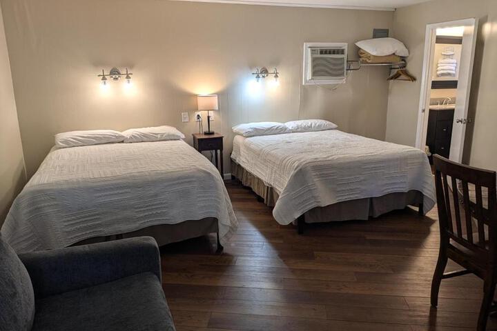 Premium Room 2 Queen Beds (11 of 13)