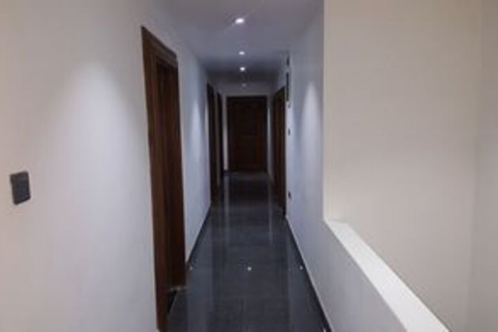 Ballroom/Hall 10 of 22