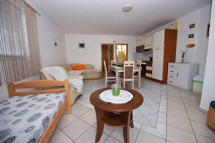 Room 3 of 12