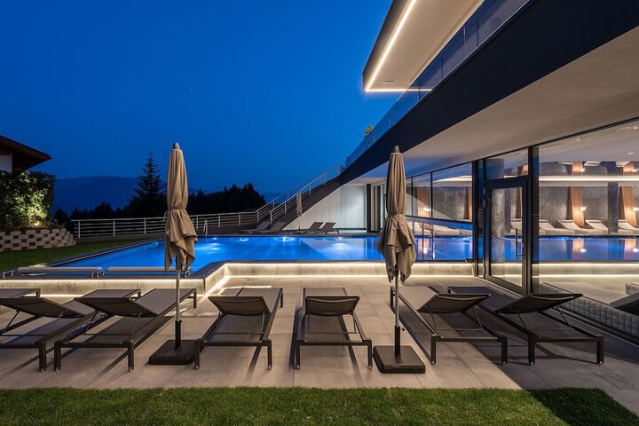 Pool 35 of 106