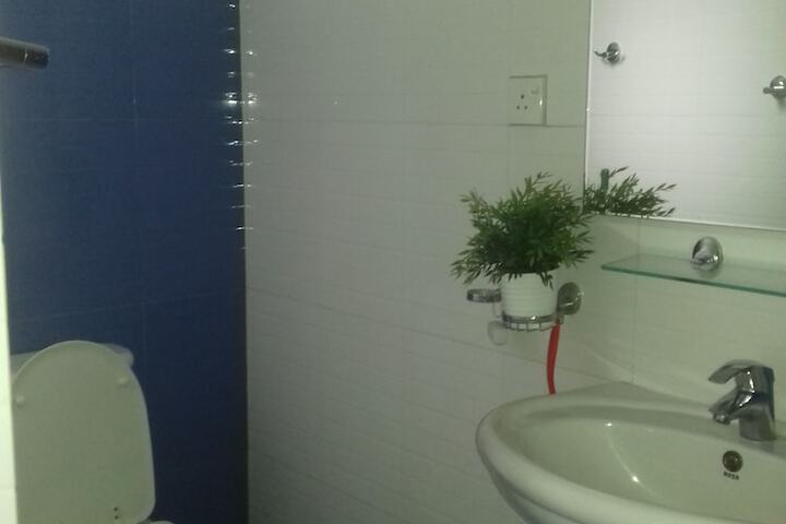 Room 16 of 17