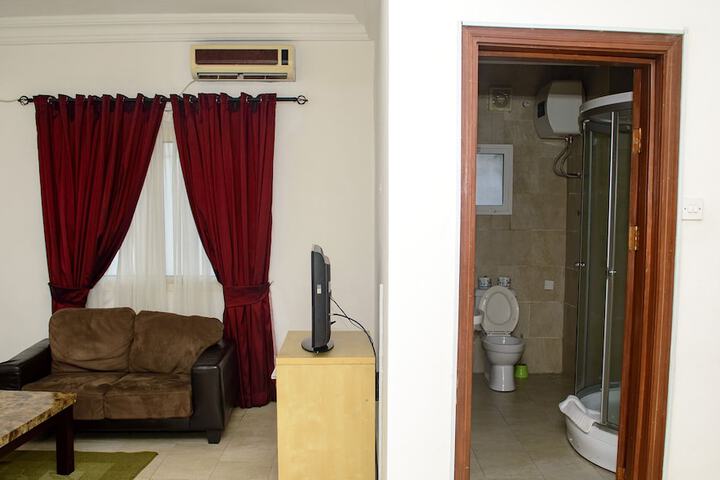 Room 12 of 40