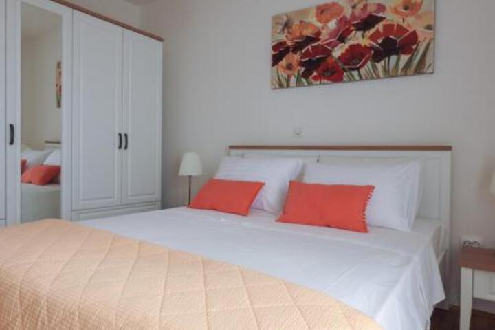 General 5 of 49