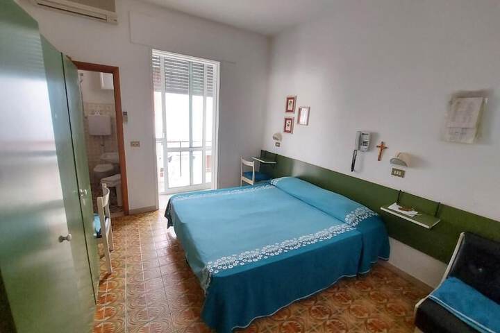 Room 3 of 26