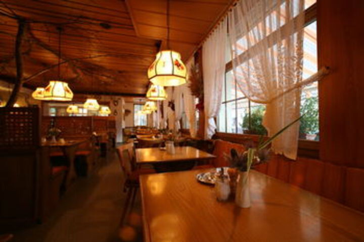 Food Court