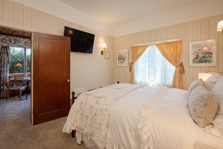 Room 13 of 50