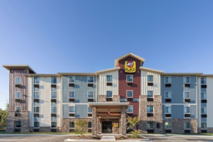 Hotel 15 of 142