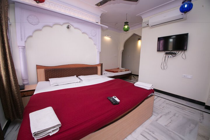 Room 45 of 113
