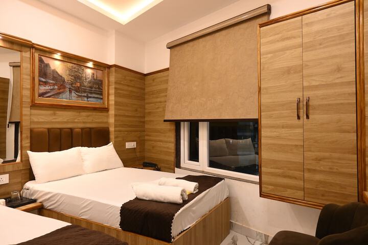 Room 49 of 86
