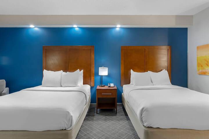 Room 28 of 67