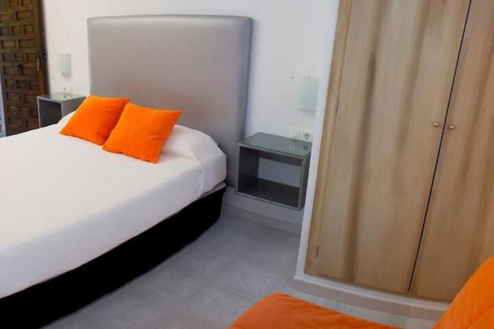 Room 6 of 41