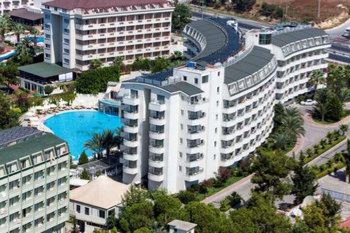 Hotel 4 of 108
