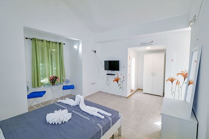 Room 29 of 70