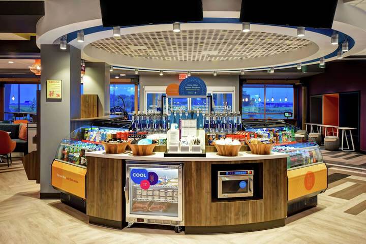 Snack bar