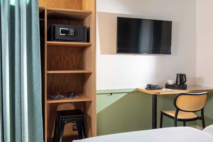 Room 22 of 55