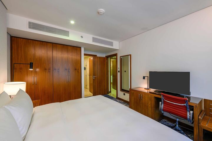 Room 36 of 106