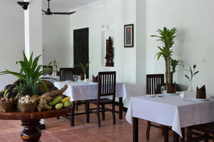 Dining 64 of 75