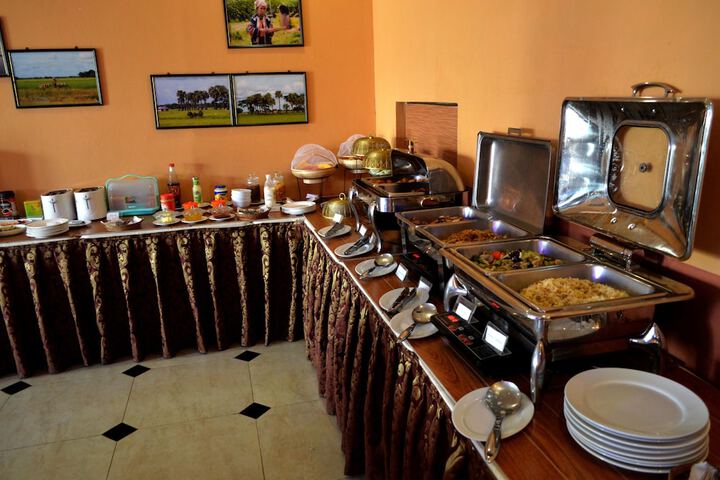 Breakfast/Coffee Service 48 of 79