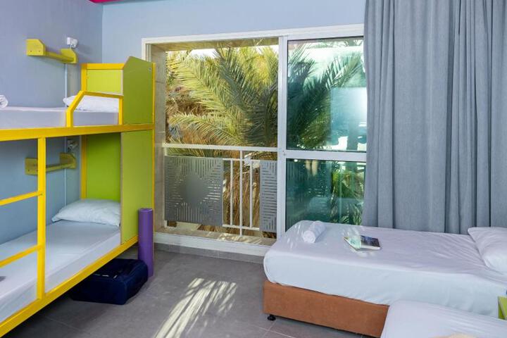 Room 25 of 115