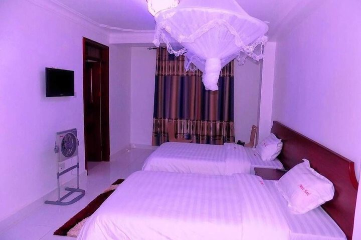 Room 8 of 58