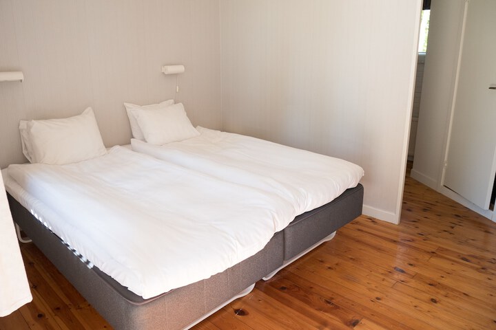 Room 28 of 69