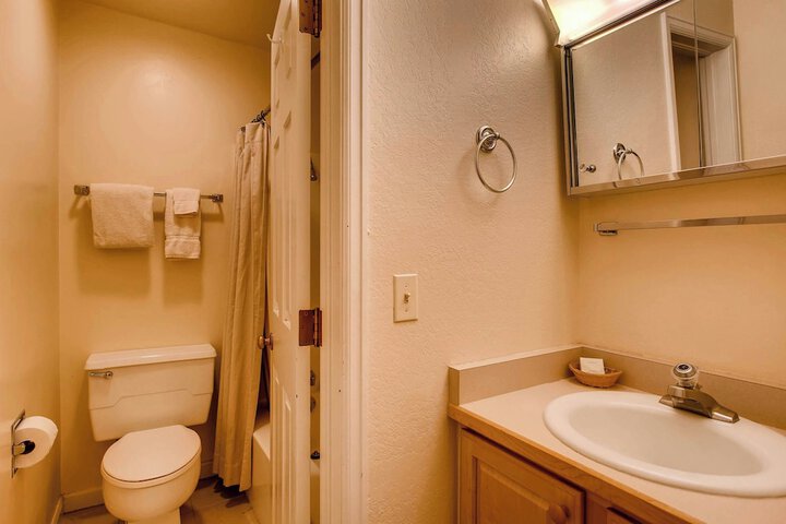 Room 178 of 229