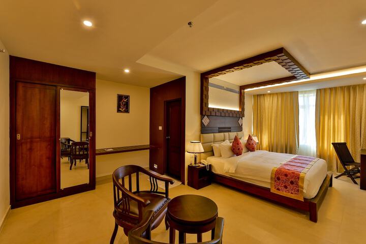 Room 8 of 61