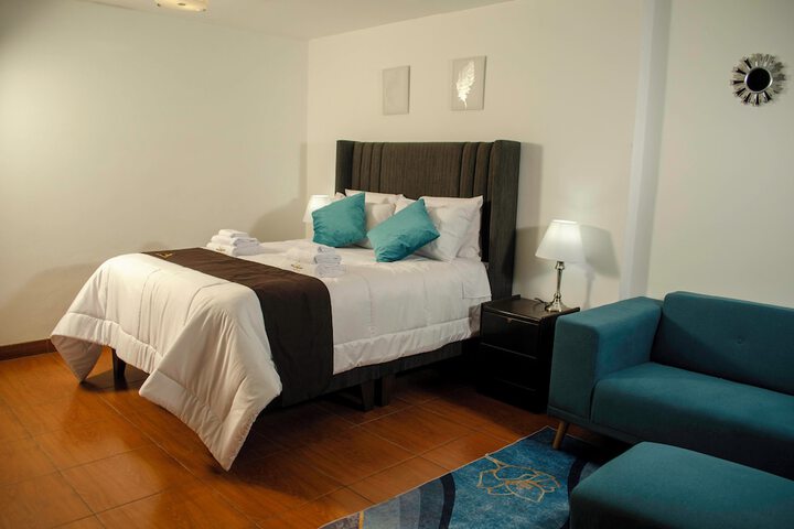 Room 8 of 15