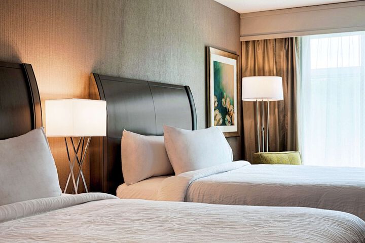 2 Queen Beds (1 of 7)