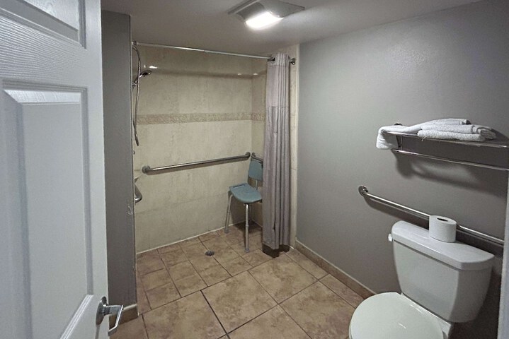 Clean Restrooms